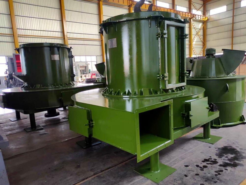 两台摆式磨粉机发货至河南