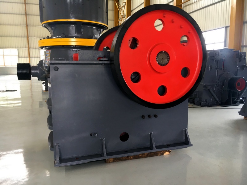 如何选择合适的破碎机型号：全面指南与实用建议